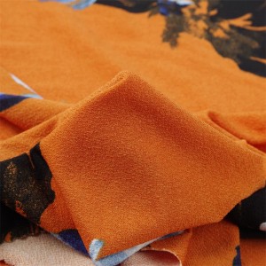 Moss Crepe Fabric Hot Sale 95% Polyester 5% Spandex ສໍາລັບເຄື່ອງນຸ່ງແຟຊັ່ນຂອງແມ່ຍິງ