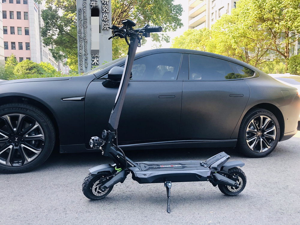 Ampyre Arrow neemt het "off-road e-scooter"-ding echt serieus