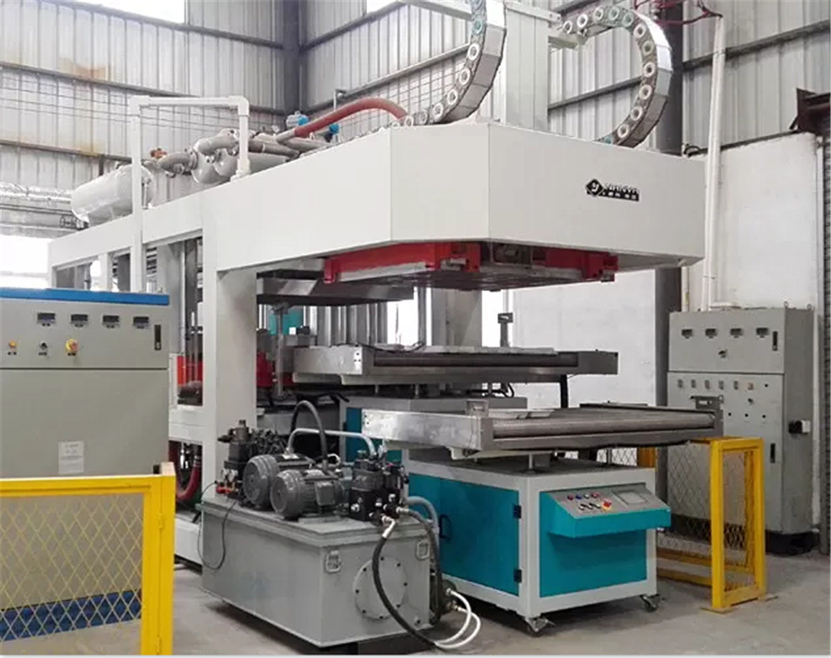 Moulded-pulp packaging equipment goes to auction