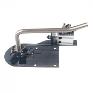 Dispositivos cortadores y cortahilos automáticos Juki 1900a instalados en máquinas de coser industriales con barra presillada