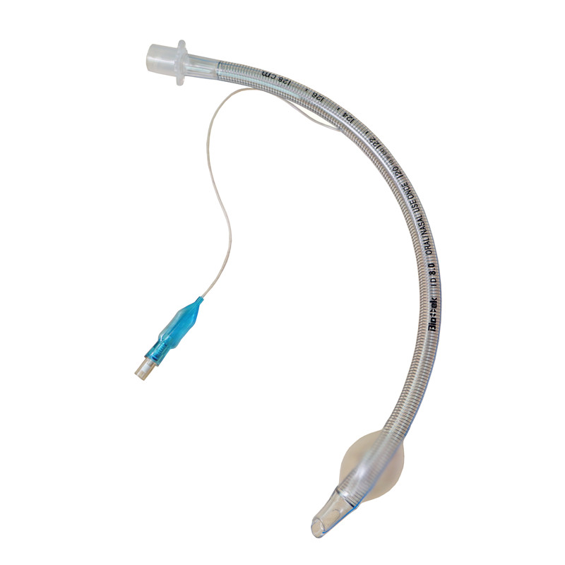 Trahealni tubus z ojačanim endotrahealnim tubusom z vodilno žico za enkratno uporabo