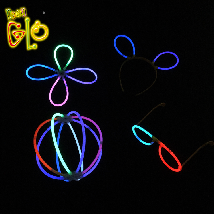 အလှဆင်ရန်အတွက် 59 Pcs Glow Sticks နီယွန်ပါတီအထုပ်