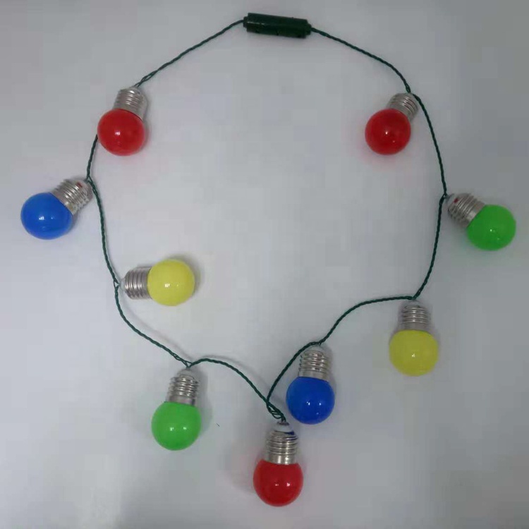 Weihnachten mehrfarbige runde Glühbirne 9 Lichter LED-Glühbirnen-Halskette leuchten Jumbo-Birnen-Halskette für Valentinstagsgeschenke