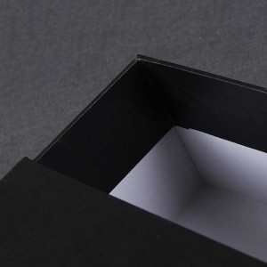 Caixa de regal personalitzada Logotip de caixa de regal negra Cub de caixa de regal d'aniversari personalitzable amb tapa Caixa de regal