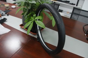China OEM China PVC PU Leather Universal Shrink Anime Heated Car Steering Wheel Cover Foe Sale