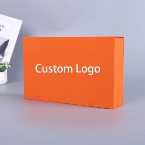 卸売りのギフト用の箱のカスタマイズ可能なロゴの長方形のギフト用の箱の個人化された現在の箱