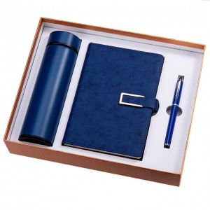 Persoanlike kado-doaze-sets Idee kado's isolearre mok notebookpen trijedielige saaklike kado-set