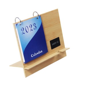 Aangepaste kalender 2023 Kwaliteit houten bureaukalender Draadloos opladen bureaukalender