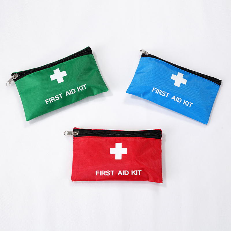 Emergency First Aid Kit Sab nraum zoov Camping Gear Hiking Travel