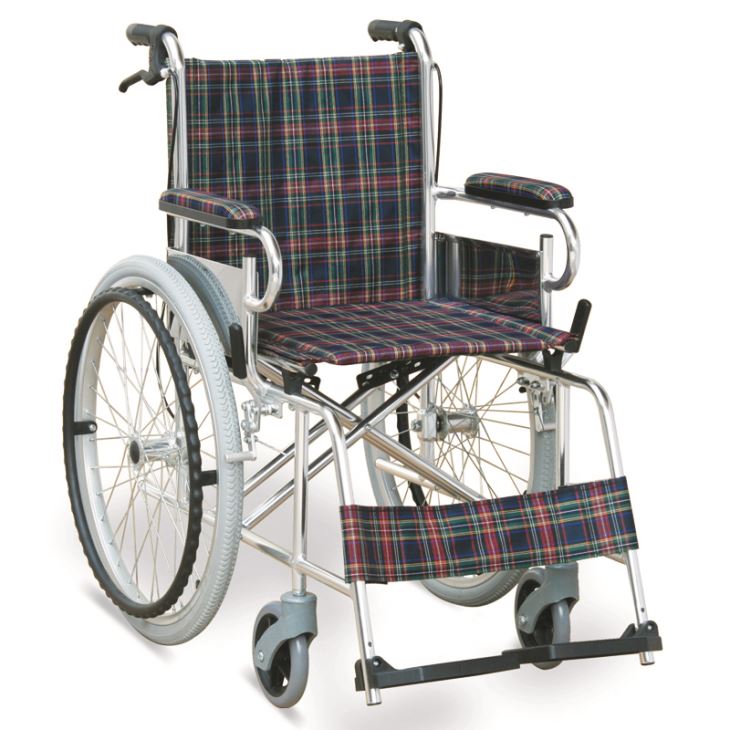 Cadira de rodes d'alumini amb frens de mànec
