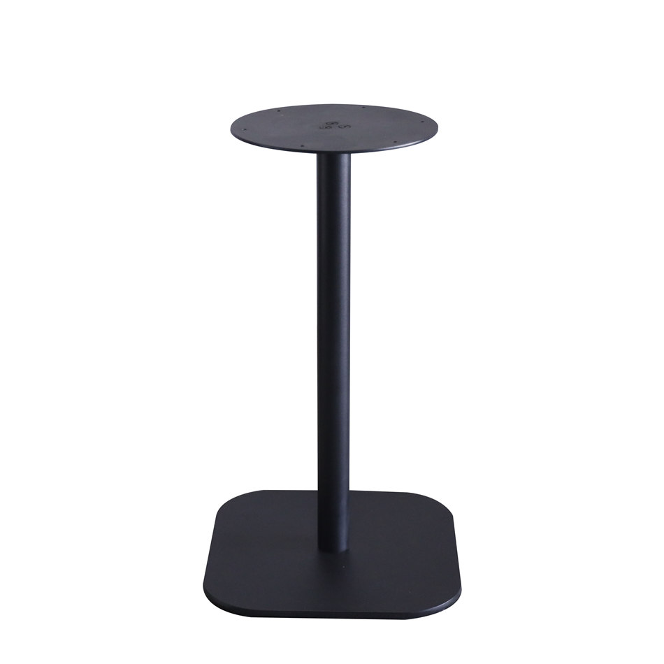 Pedestal leg for tables