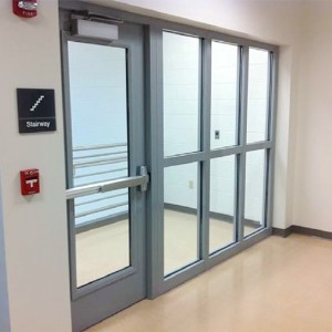 ASV standarta komerciālās avārijas alumīnija stikla evakuācijas durvis