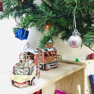 DIY Craft Christmas Home Decor 3D እንቆቅልሽ የገና ባቡር ሞዴል ግንባታ ኪት ከ LED መብራቶች ጋር – C0801L