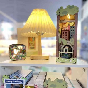 Bookshelf Insert 3D Wooden Puzzle Bookend Model Building Kit DIY Book Nook Craft Kit with Mini-LEDs L0302P