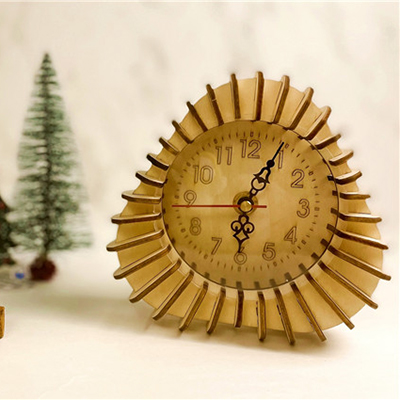 Rellotge de bricolatge de fusta fàcil