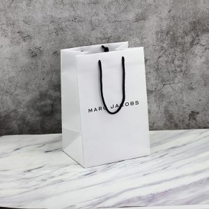 Reliéfní bílá barva vlastní velikost potažená papírová nákupní taška s rukojetí