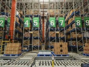 Cladding rack na sinusuportahan ng warehouse ASRS system