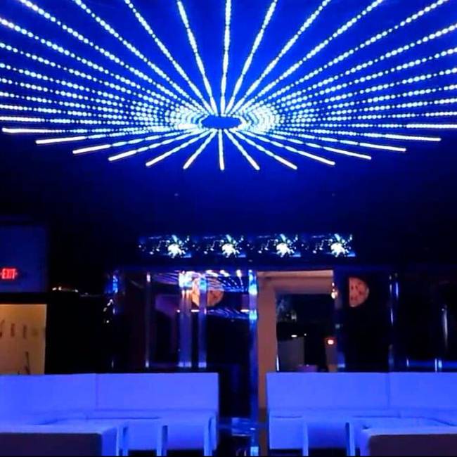 Dizajni i ri i ndriçimit led të shiritit Disco club 2016