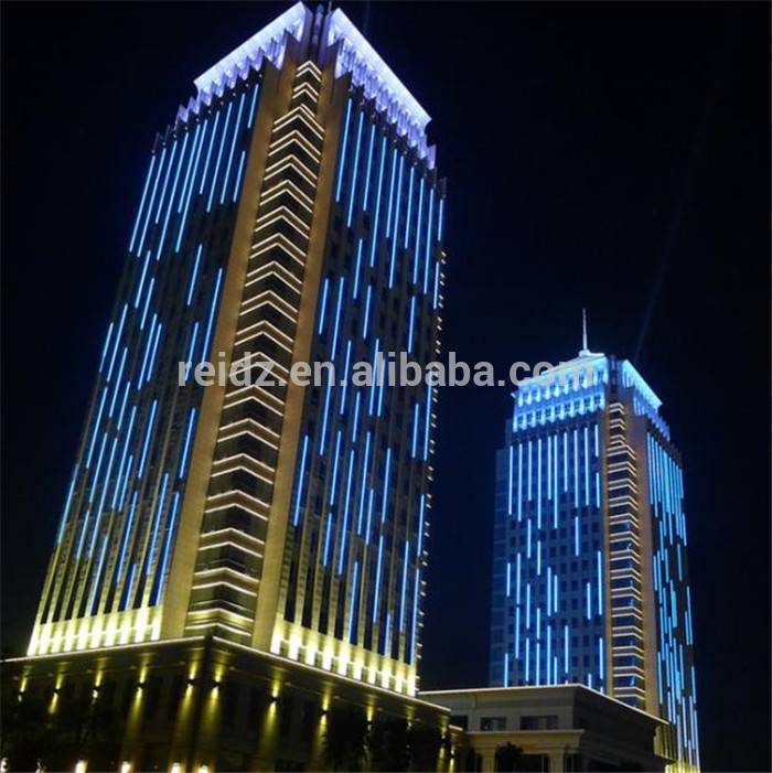 Bară luminoasă cu bandă LED din aluminiu multicolor A43 36W pentru iluminarea fațadelor clădirilor