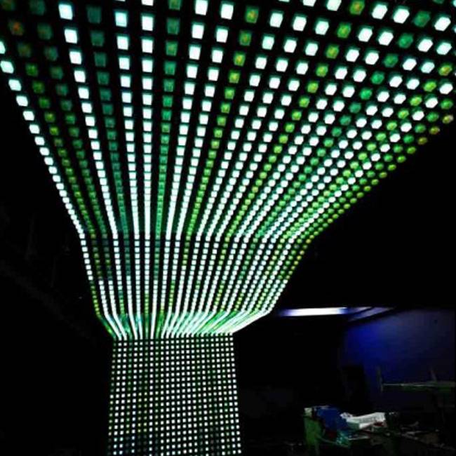 Գիշերային ակումբի ձևավորման համար նախատեսված DMX հսկիչ պիքսելային լույսեր