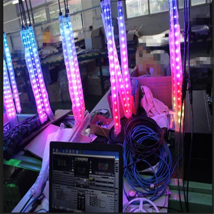 डीजे, बार, नाईट क्लबसाठी एलईडी रेन ड्रॉप लाइट, डीएमएक्स एलईडी पिक्सेल 3D व्हर्टिकल ट्यूब