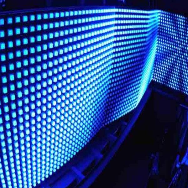 რბილი მოქნილი LED ფარდის კედლის შუქი მაღალი სიკაშკაშე P18.75 მოქნილი ეკრანი