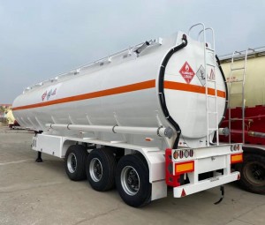 50,000 L  Carbon steel Fuel Tanker Semitrailer for diesel and gasoline