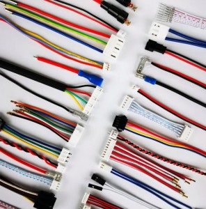 izolované kabelové svazky vodičů pro elektronická zařízení