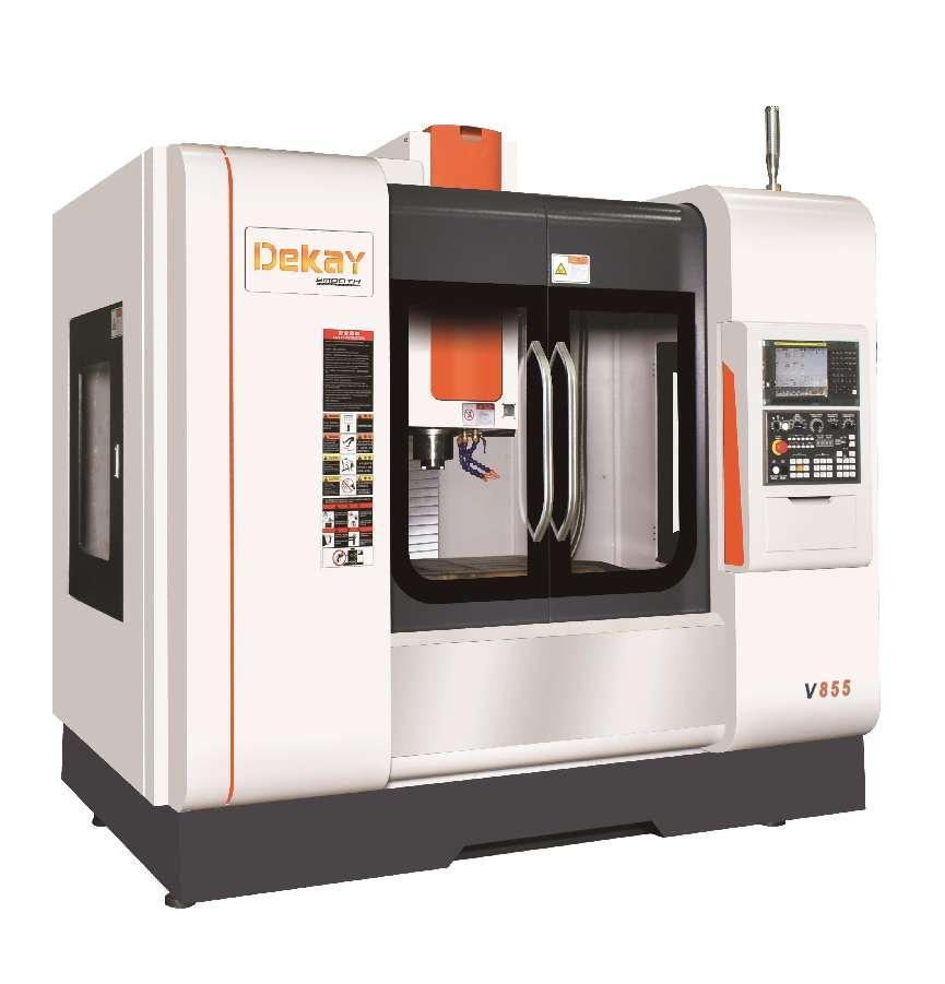 What should be paid attention to when operating the machining center light machine in Turkey?