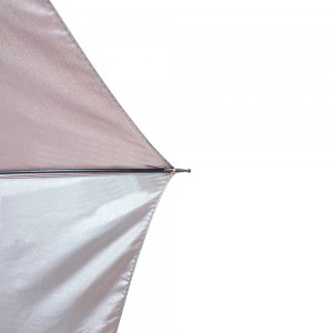 Parapluie OVIDA 23 pouces 8 nervures avec revêtement argenté acceptant le logo personnalisé et la conception de couleur
