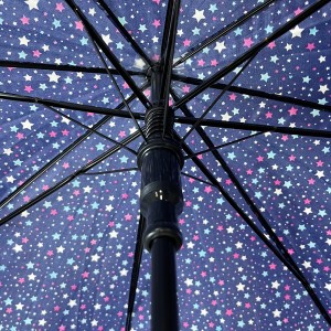 Ovida halpa sateenvarjo Kiinasta tehtaan automaattinen avaus ja manuaalinen sulkeminen polyesterikankaasta valmistettu sateenvarjo mukautetun logon suunnittelulla