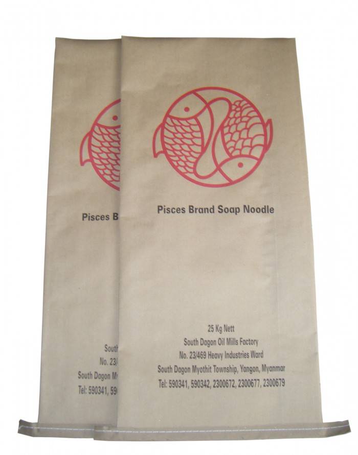 व्हिएतनाममध्ये क्राफ्ट पेपर लॅमिनेटेड पीपी विणलेली बॅग