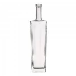 Empty 700 ml flat square glass liquor bottle