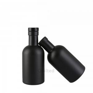 Custom 100 ml matte black liquor glass bottle