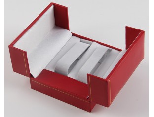 Защо много двойно отварящи се кутии от висок клас използват магнити като затваряне?