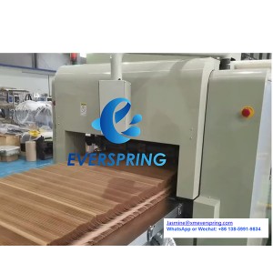 Máquina para fabricar paquetes de papel tipo Z