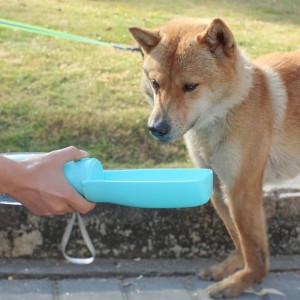 Seyahat Köpekler Kedi İçecek Su Şişelenmiş Evcil Hayvanlar için Katlanmış Pet Su Şişesi Doggy