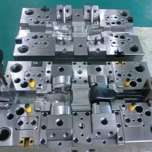 OEM/ODM China Manufacturer Precision Hangaia Ritenga Injection Mold