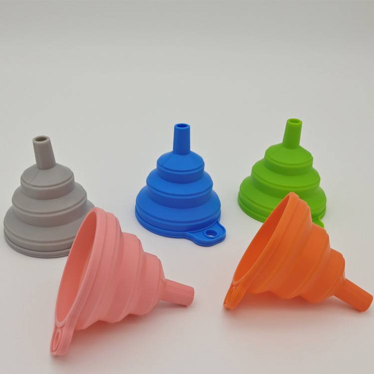 Professional customizable various foldable silicone funnels Featured Image