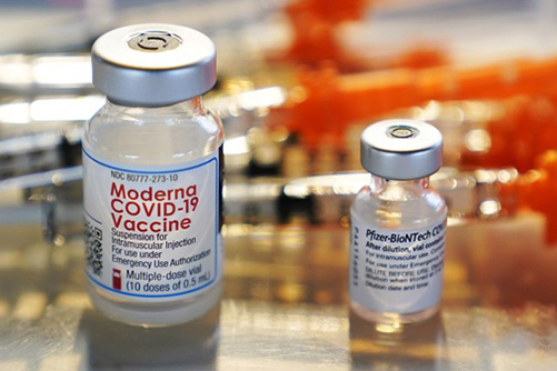 การศึกษาใหม่ของ CDC: การฉีดวัคซีนให้การป้องกันที่สูงกว่าการติดเชื้อ COVID-19 ก่อนหน้านี้