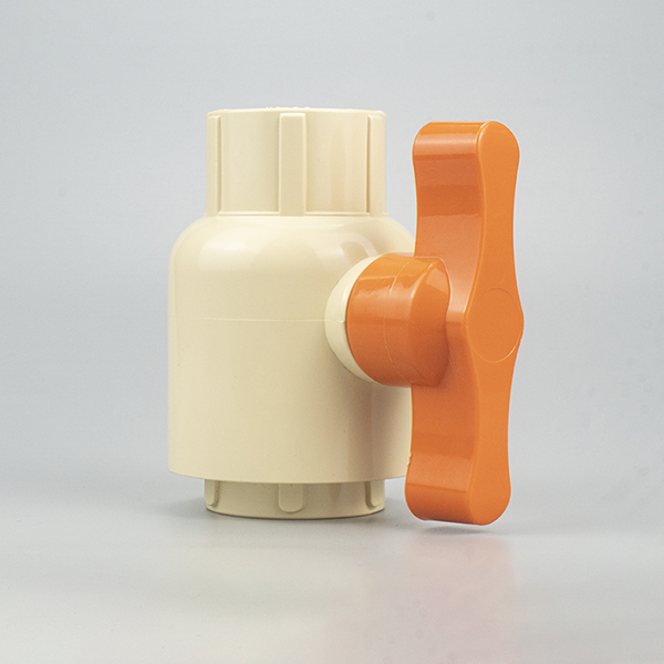 Single Union CPVC kuglični ventil Vodovodna armatura za kontrolu tople vode Priključci za kuglasti ventil Vodovodni ventili Istaknuta slika