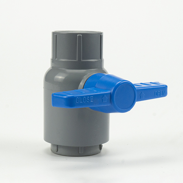 Jednostruki CPVC kuglasti ventil Vodovodne armature za kontrolu tople vode Priključci za kuglasti ventil Vodovodni ventili