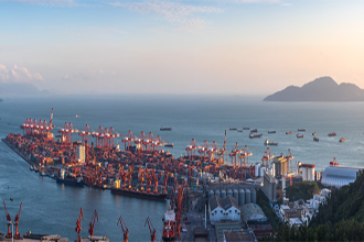 23,000개의 대형 컨테이너 백로그로 인해 거의 100개의 경로가 영향을 받게 됩니다!배의 Yantian이 항구로 도약했다는 통지 목록!