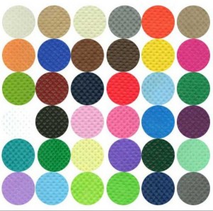 Цветни точки/кръст нетъкан полипропиленов плат полипропилен висококачествен екологичен нетъкан текстил на ролки PP нетъкан PP нетъкан текстил