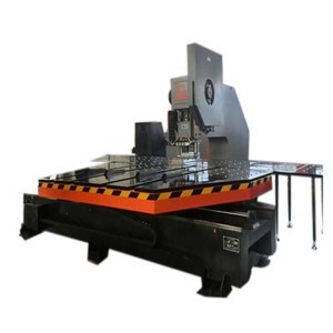 CNC stroj za izsekavanje platforme