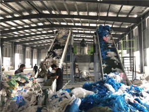 PP Джъмбо торба Раздробяване Раздробяване Измиване Сушене Пелетизиране Рециклираща машина