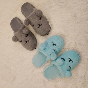New Delivery For Non Slip Clogs - Ladies faux fur cute animal design indoor slippers – QFSY