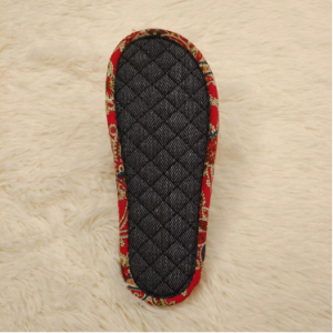 Asiatiese klassieke styl mode en fancy dames binnenshuise pantoffels tekstiel boonste stiksel buitesool styl.