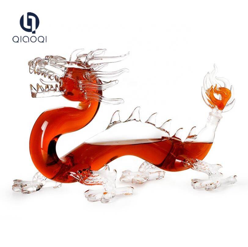 Hot selling Chinese Dragon design empty glass wine craft bottle