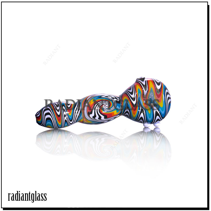 4,5 tuuman lasiputki, erittäin värillinen kierremuotoinen tupakoiva käsiputki